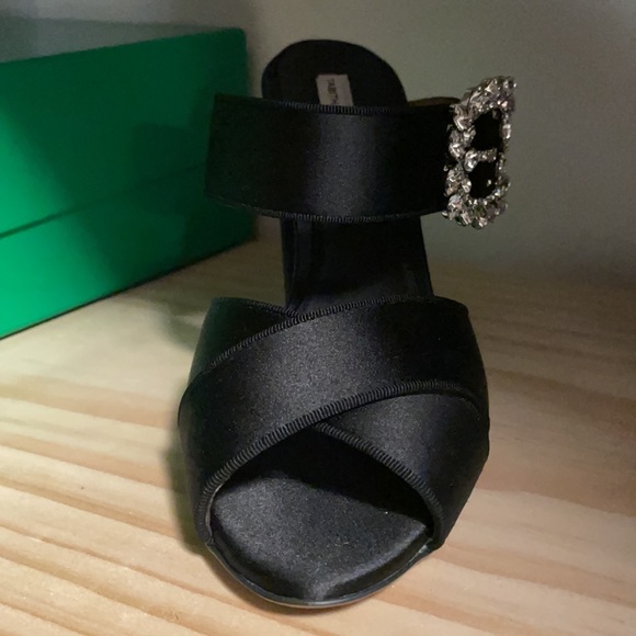 Tabitha Simmons Women's Black Reyner Swarovski - Picture 4 of 4